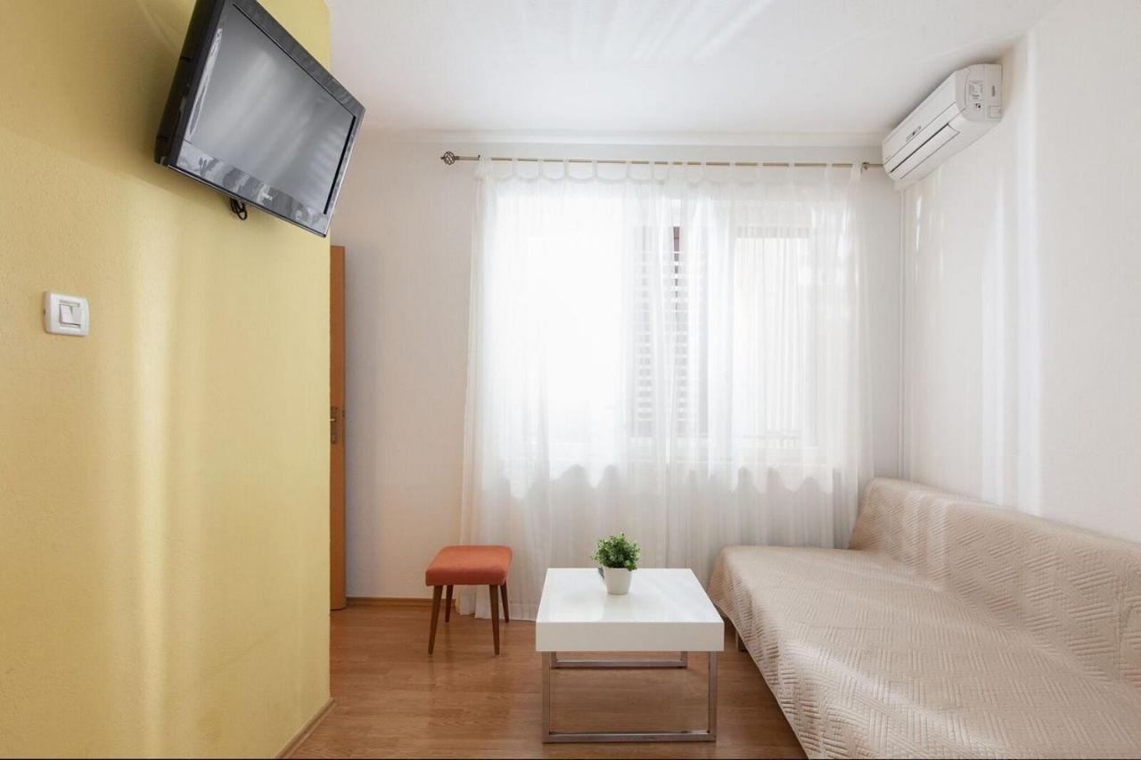Apartments Agneza Tucepi Tučepi Exterior foto