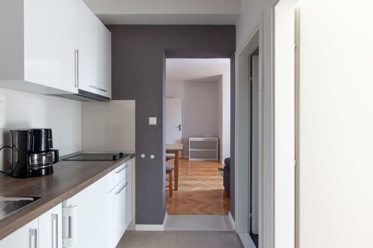 Apartments Agneza Tucepi Tučepi Exterior foto